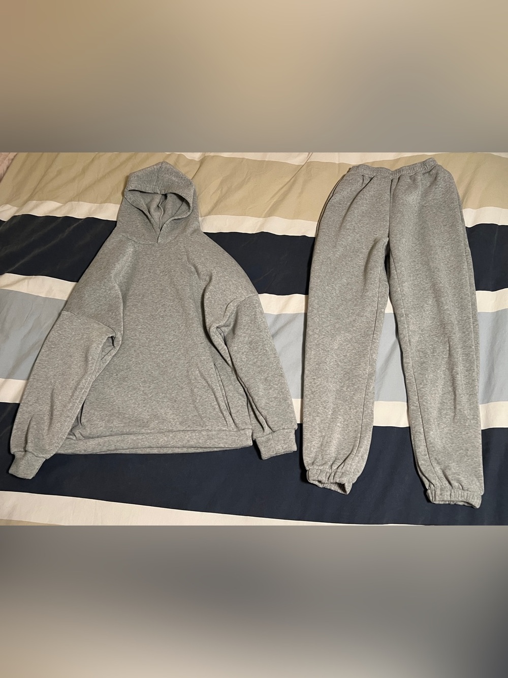 Classic Gray Women’s Hoodie with Joggers Set